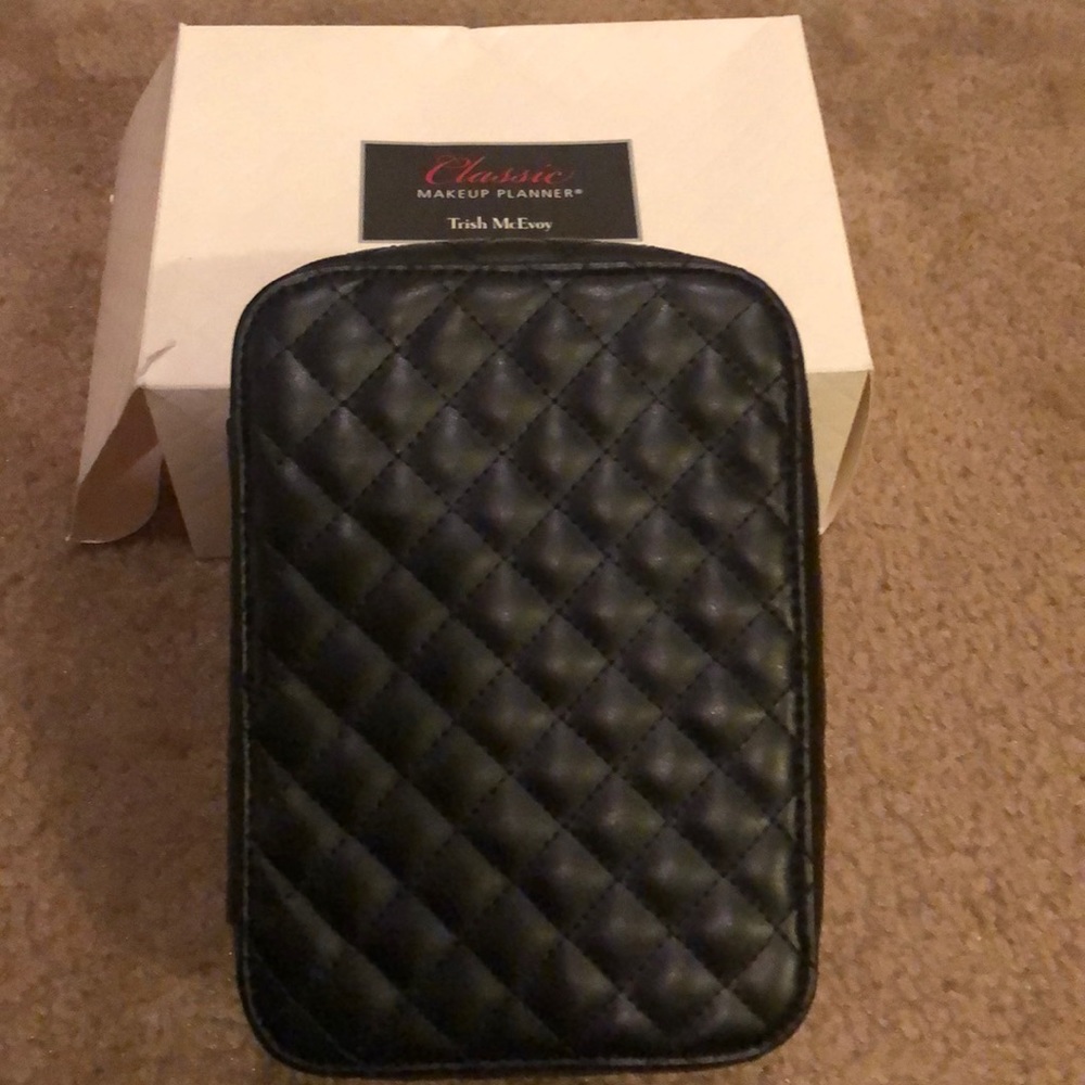 Trish McEvoy mini planner